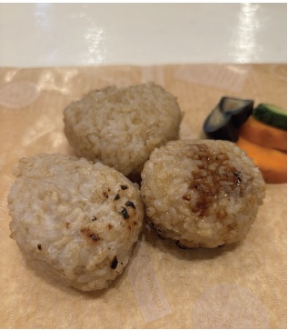 おむすび3種と有機野菜のお漬物
