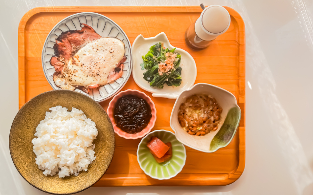栄養バランスが良い日本の伝統的朝食(和食)